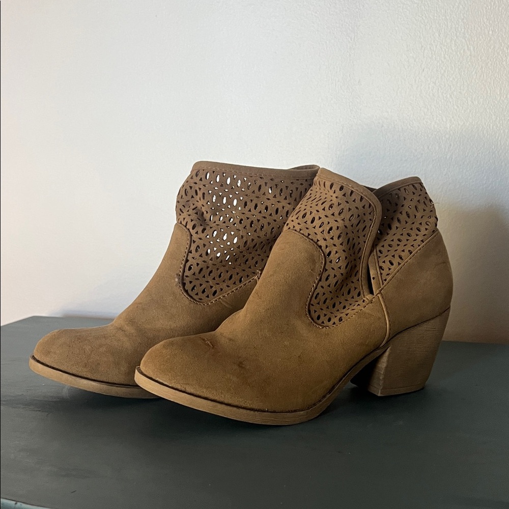Rocket Dog Brown Ankle Booties